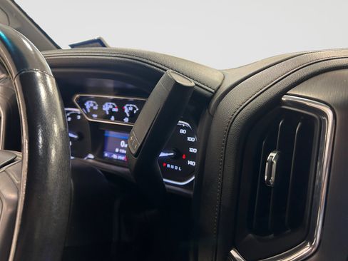 Used 2022 GMC Sierra 2500 AT4 AWD/4WD image 17