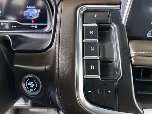 Used 2024 Chevrolet Tahoe Z71 AWD/4WD image 16
