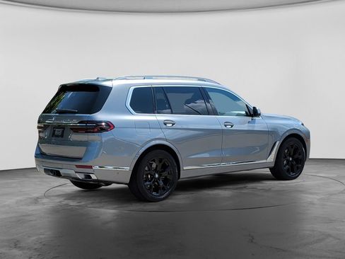 Used 2024 BMW X7 xDrive40i w/ Executive Package AWD/4WD image 7