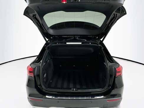 Certified 2025 Mercedes-Benz GLA 250 image 26