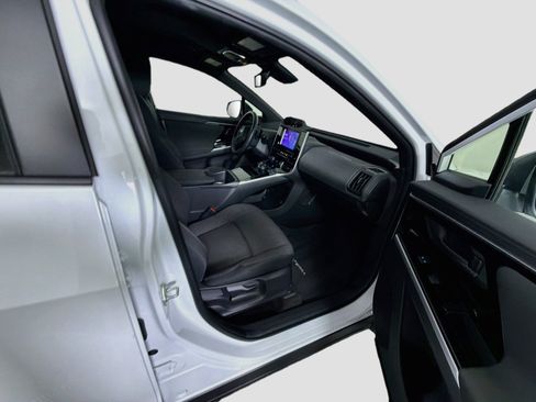 Used 2023 Subaru Solterra AWD image 30