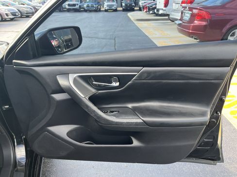 Used 2015 Nissan Altima 2.5 S w/ Special Edition Package FWD image 39