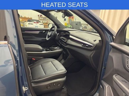 Used 2025 Buick Enclave Preferred image 14