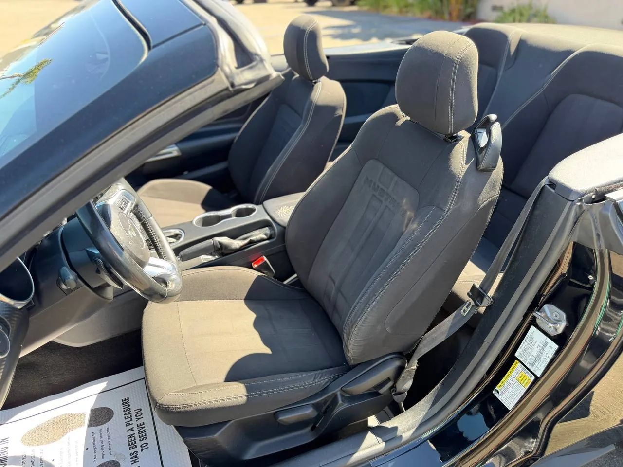 Used 2018 Ford Mustang Convertible RWD image 26