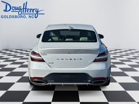 Used 2024 Genesis G70 2.5T image 4