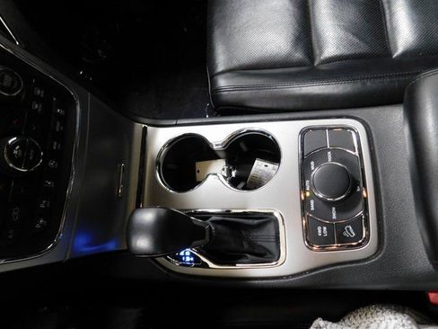 Used 2018 Jeep Grand Cherokee Limited w/ Luxury Group II image 25