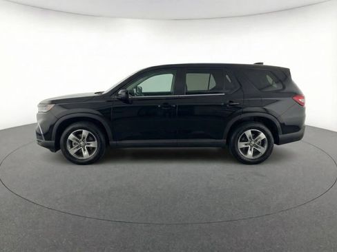 Used 2025 Honda Pilot EX-L image 6