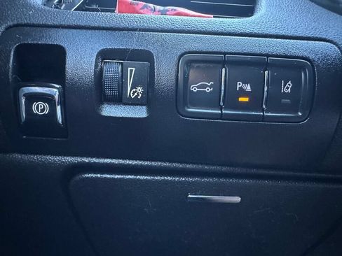 Used 2016 Chevrolet Impala LTZ FWD image 19
