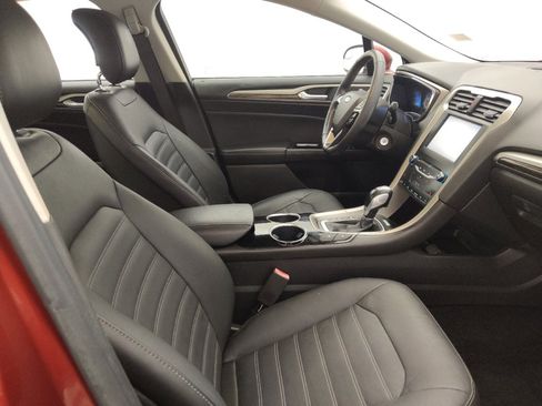 Used 2013 Ford Fusion Energi SE image 21