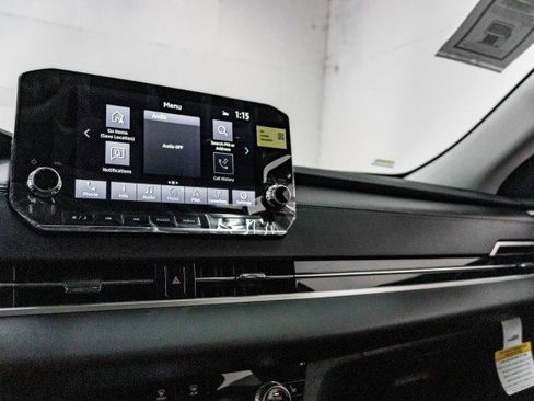 New 2025 Mitsubishi Outlander SEL image 13