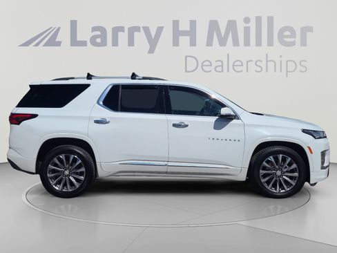 Used 2022 Chevrolet Traverse Premier AWD/4WD image 6