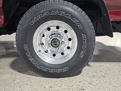 Used 1996 Ford Bronco XLT image 37