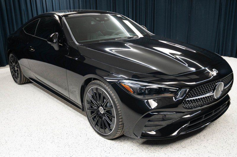New 2027 Mercedes-Benz CLE 450 4MATIC Coupe image 3