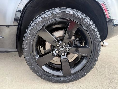 Used 2023 Land Rover Defender 110 V8 image 26