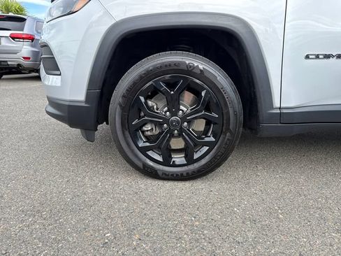 Used 2025 Jeep Compass Sport AWD/4WD image 26