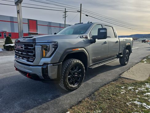 New 2026 GMC Sierra 2500 AT4 w/ Technology Package image 8