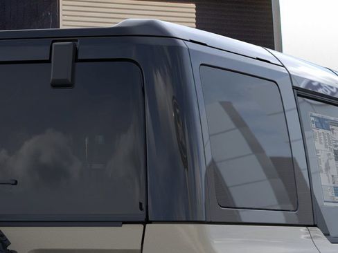 New 2025 Ford Bronco Badlands image 25