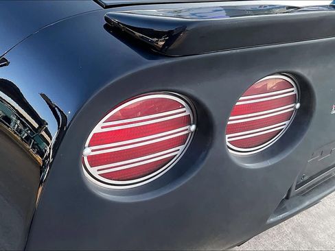 Used 1999 Chevrolet Corvette Convertible w/ Memory Pkg image 24