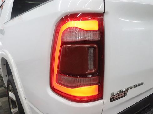 Used 2019 RAM 1500 Limited AWD/4WD image 12