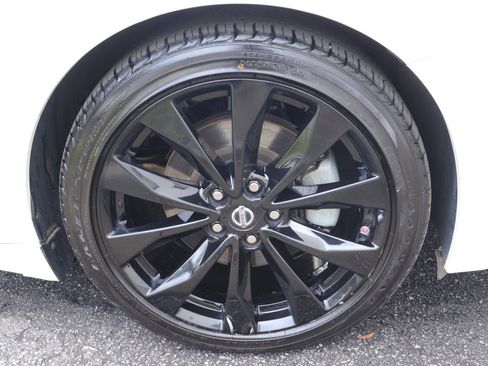 Used 2019 Nissan Maxima SR w/ Premium Package image 42