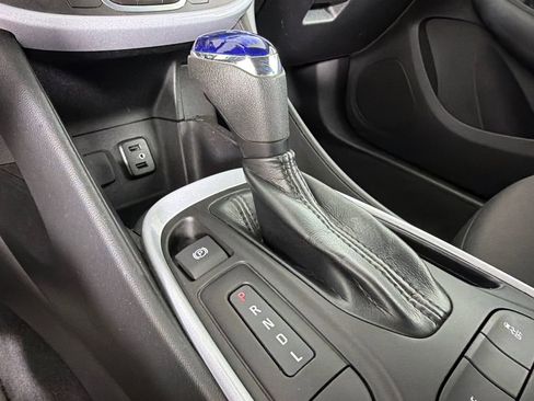 Used 2018 Chevrolet Volt LT image 30