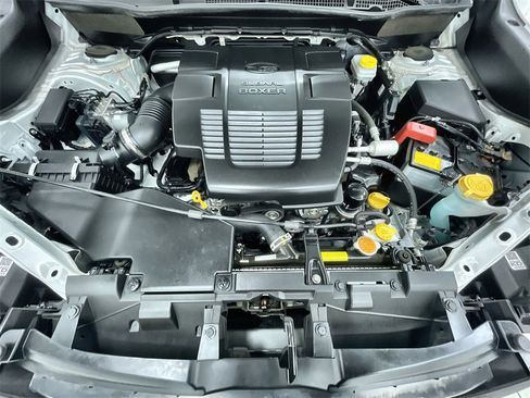 Used 2022 Subaru Forester Premium image 11