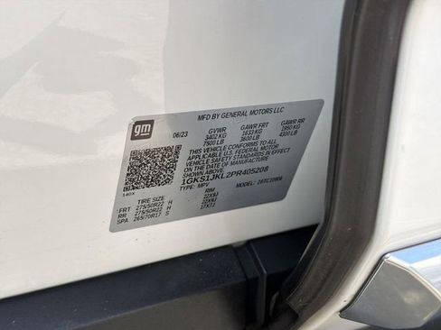 Used 2023 GMC Yukon XL Denali w/ Denali Reserve Package RWD image 35