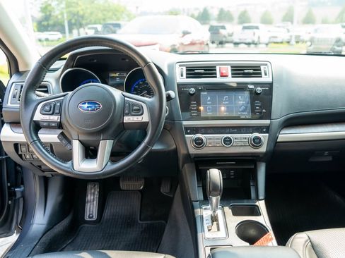 Used 2017 Subaru Outback 2.5i Limited AWD/4WD image 15