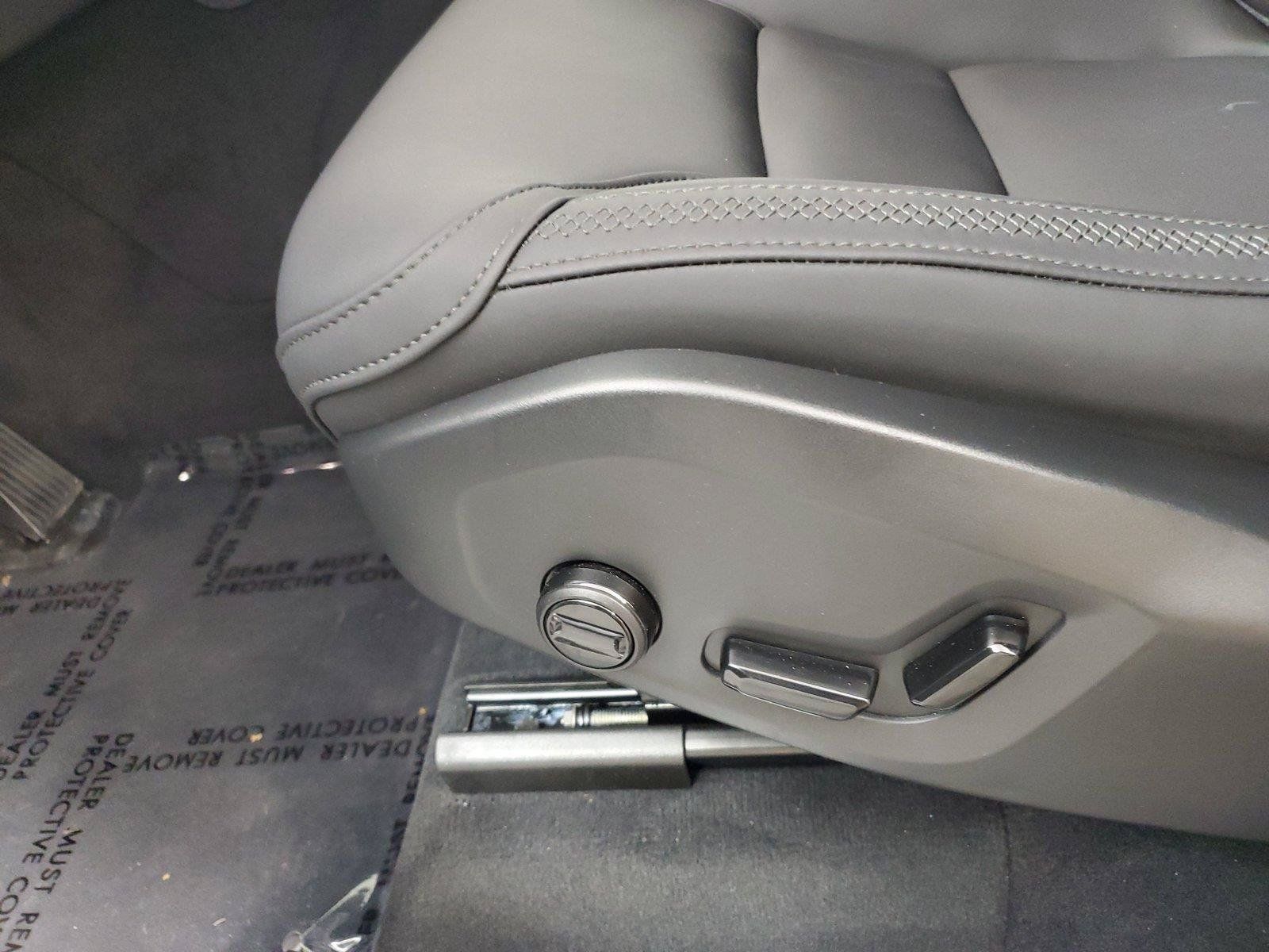 Certified 2026 Volvo XC90 B6 Plus AWD/4WD image 21