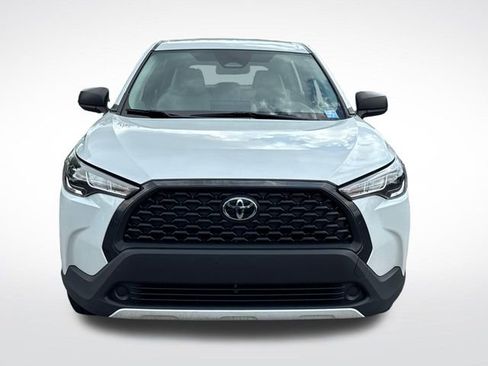 Used 2024 Toyota Corolla Cross L AWD/4WD image 10