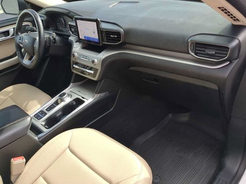 Used 2020 Ford Explorer XLT w/ Equipment Group 202A RWD image 29