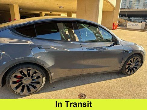 Used 2022 Tesla Model Y Performance AWD/4WD image 1