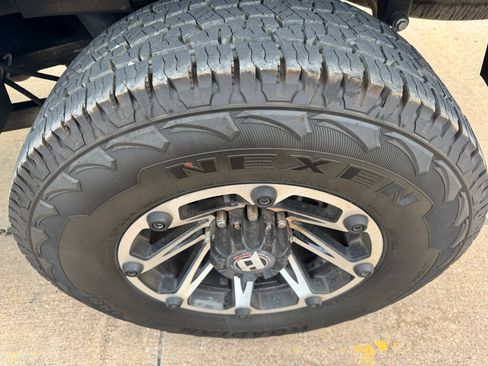 Used 2015 RAM 2500 SLT w/ Protection Group image 18