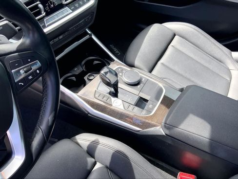 Used 2020 BMW 330i xDrive Sedan w/ Convenience Package AWD/4WD image 16