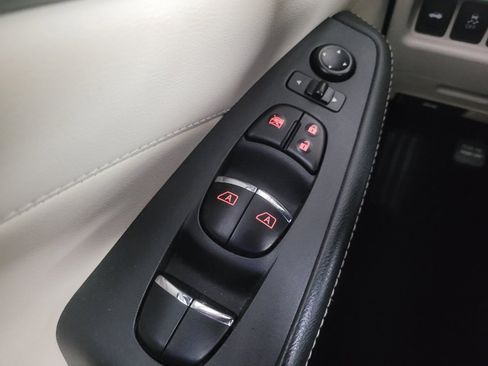 Used 2016 Nissan Maxima 3.5 SV image 27