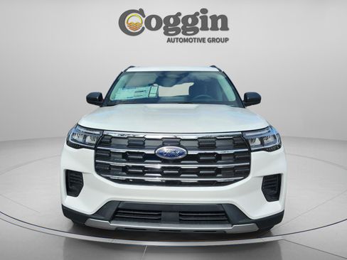 New 2026 Ford Explorer Active image 8