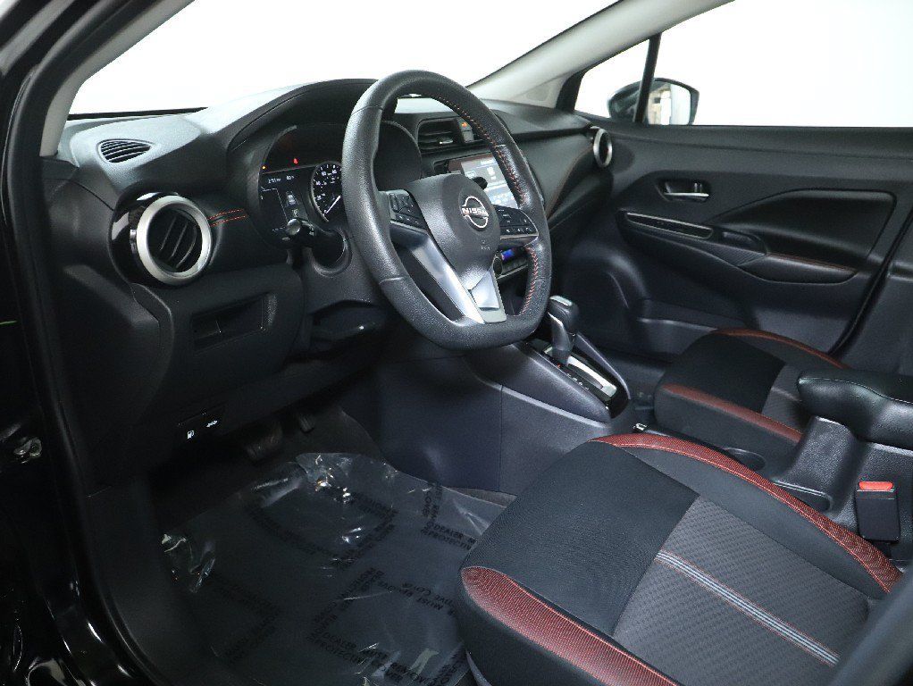 Certified 2024 Nissan Versa SR w/ Trunk Package FWD image 17