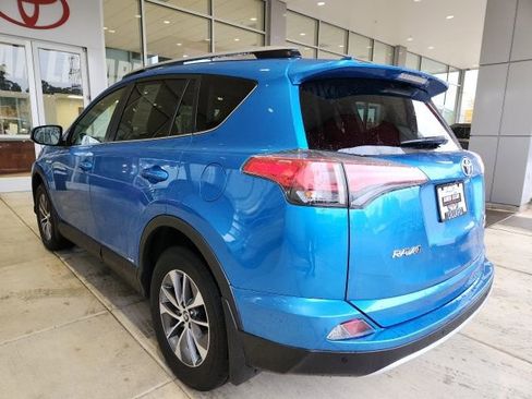 Certified 2018 Toyota RAV4 XLE image 8