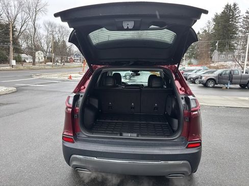 Used 2020 Jeep Cherokee Limited image 9