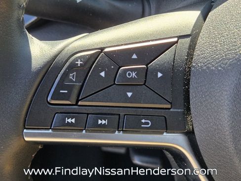 Used 2025 Nissan Sentra SV w/ SV Premium Package image 30