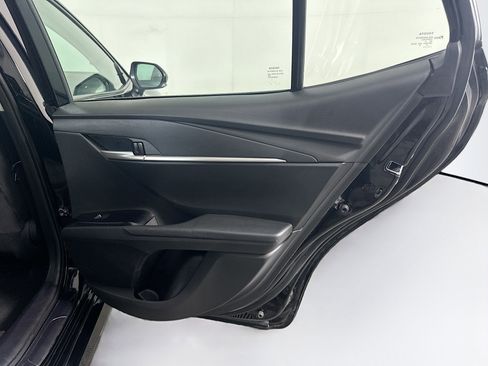 Used 2025 Toyota Camry LE image 31