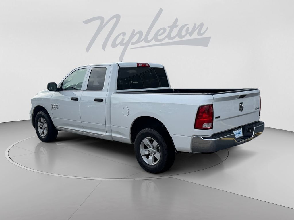 Used 2024 RAM 1500 Classic SLT AWD/4WD image 3