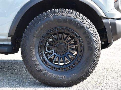 Certified 2023 Ford Bronco Black Diamond AWD/4WD image 6