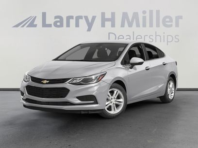 Used 2018 Chevrolet Cruze LT w/ Sun And Sound Package