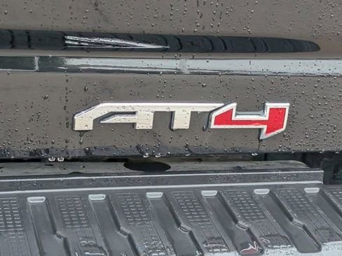 Used 2024 GMC Sierra 2500 AT4 w/ AT4 Premium Plus Package image 7