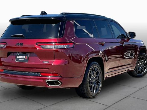 Used 2025 Jeep Grand Cherokee L Summit AWD/4WD image 13