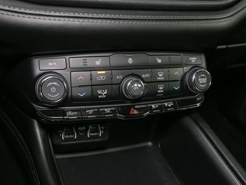 Used 2021 Dodge Durango GT AWD/4WD image 31