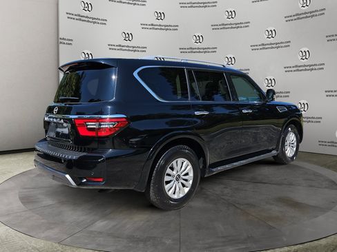 Used 2024 Nissan Armada SV image 5