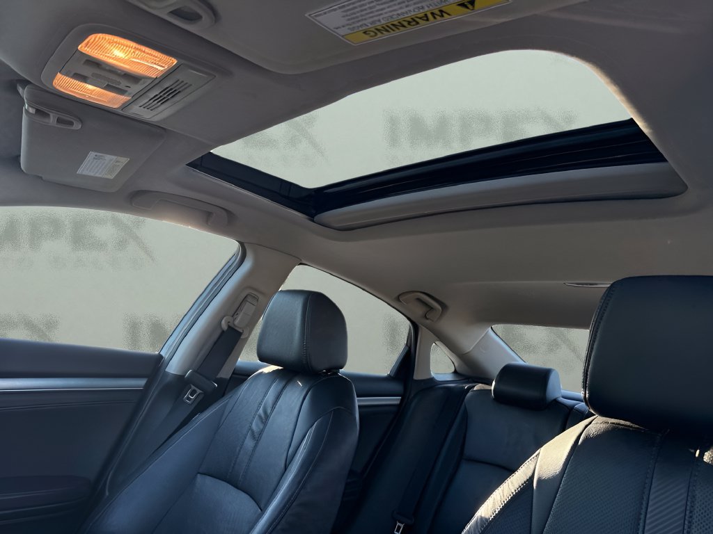 Used 2018 Honda Civic EX-L image 10