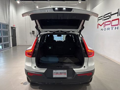 Used 2024 Volvo XC40 Recharge Plus w/ Protection Package Premier image 32